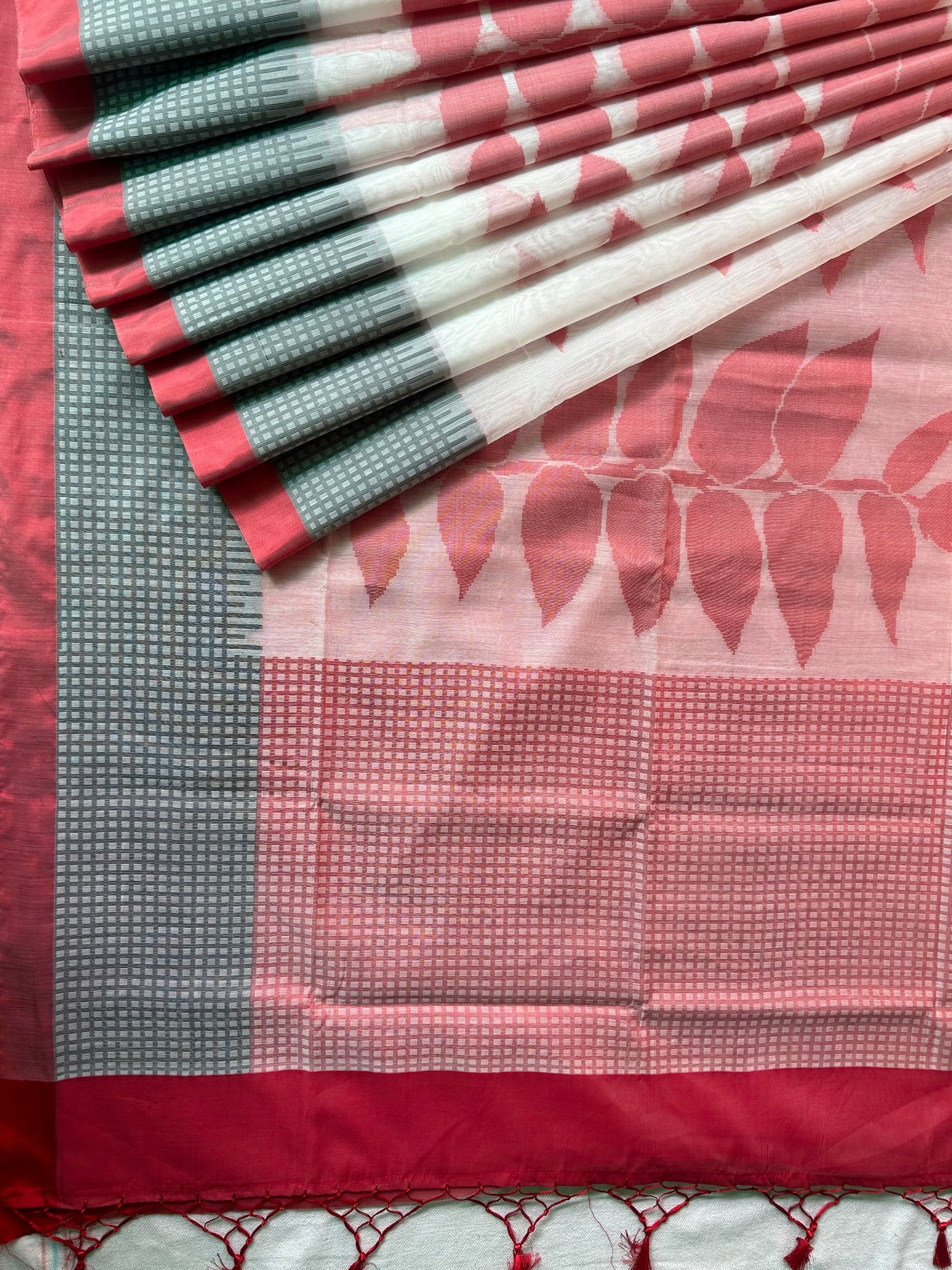 PARINITA : DURGA PUJA FESTIVE PURE COTTON-EXCEL JAMDANI INSPIRED SAREE