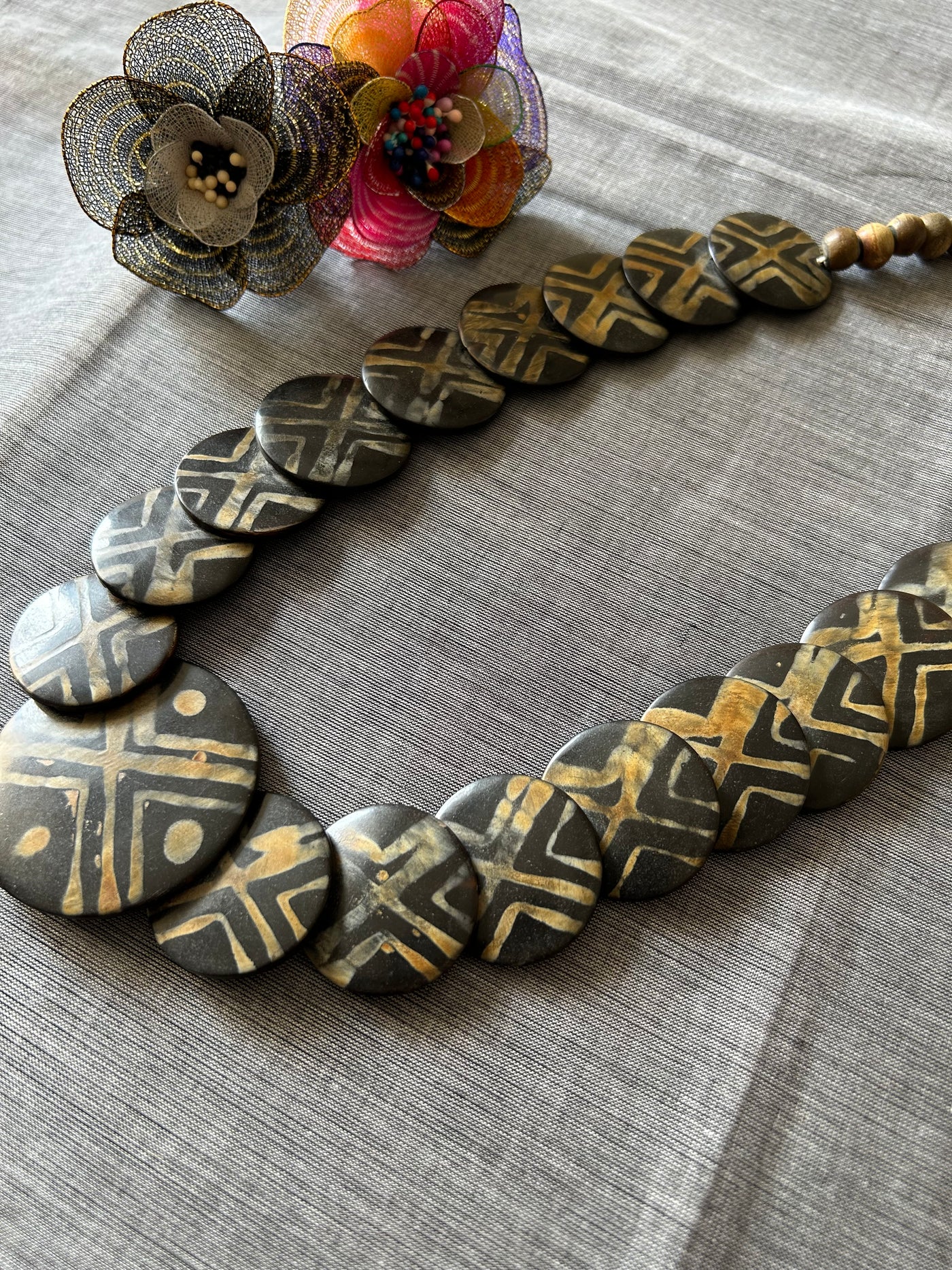 VRITTIKA: WOODEN NECKPIECE