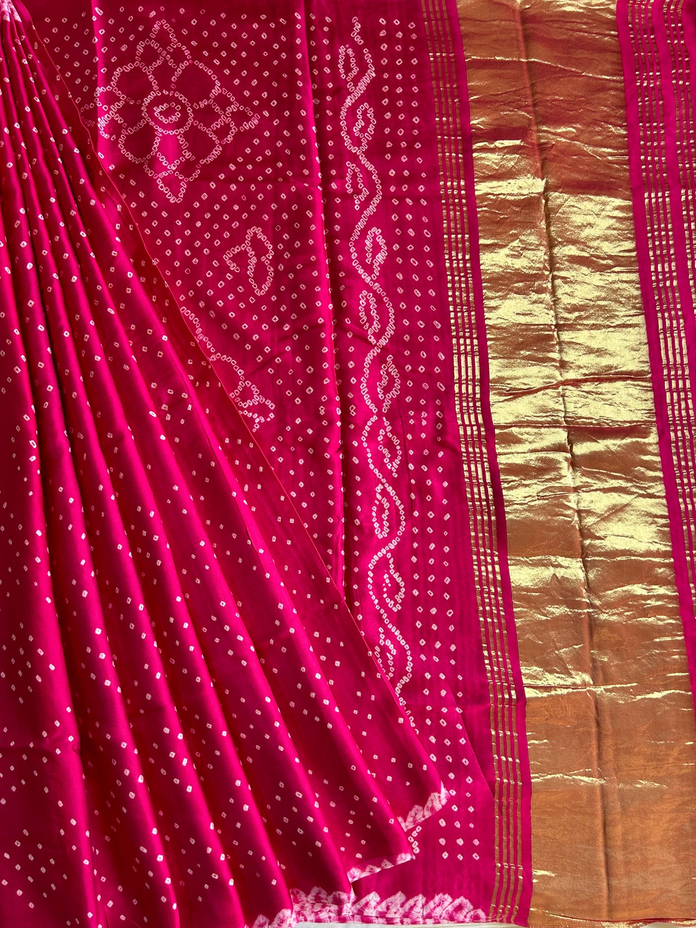 ARSHIA: bandhani saree with tissue palla