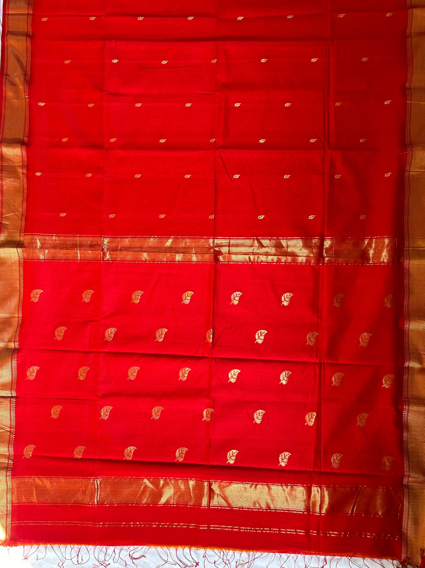 AASMI:PURE RED Handloom Silk-Cott Maheshwari Saree With Zari Border