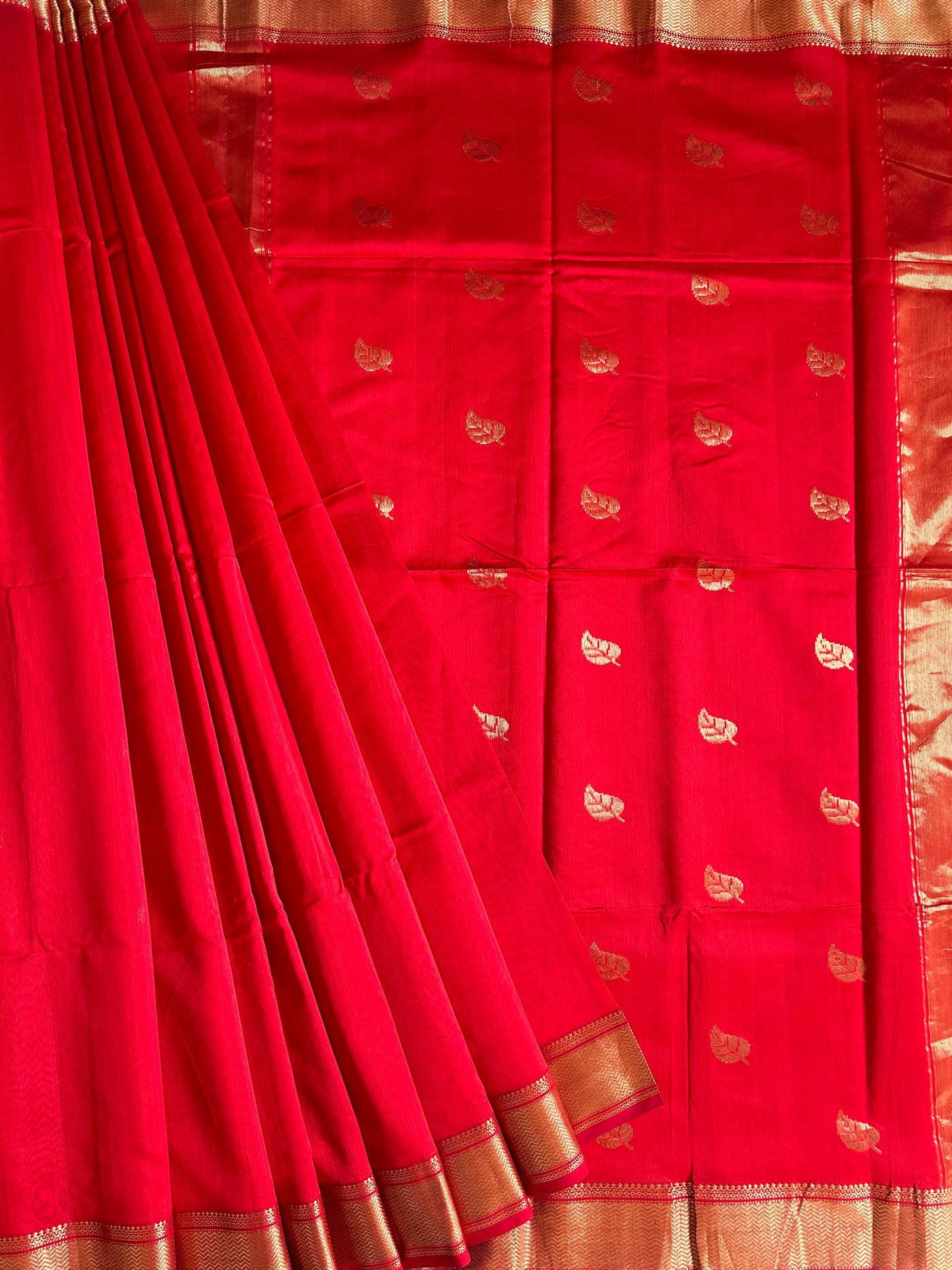 AASMI:PURE RED Handloom Silk-Cott Maheshwari Saree With Zari Border