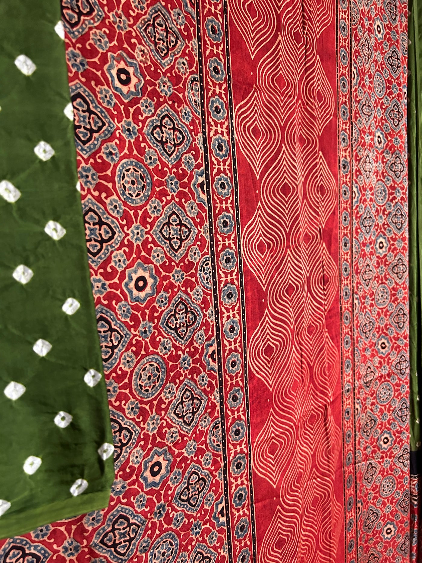 DAMINI : HANDMADE BANDHANI-AJRAKH MODAL SILK 3 PIECE SUIT SET