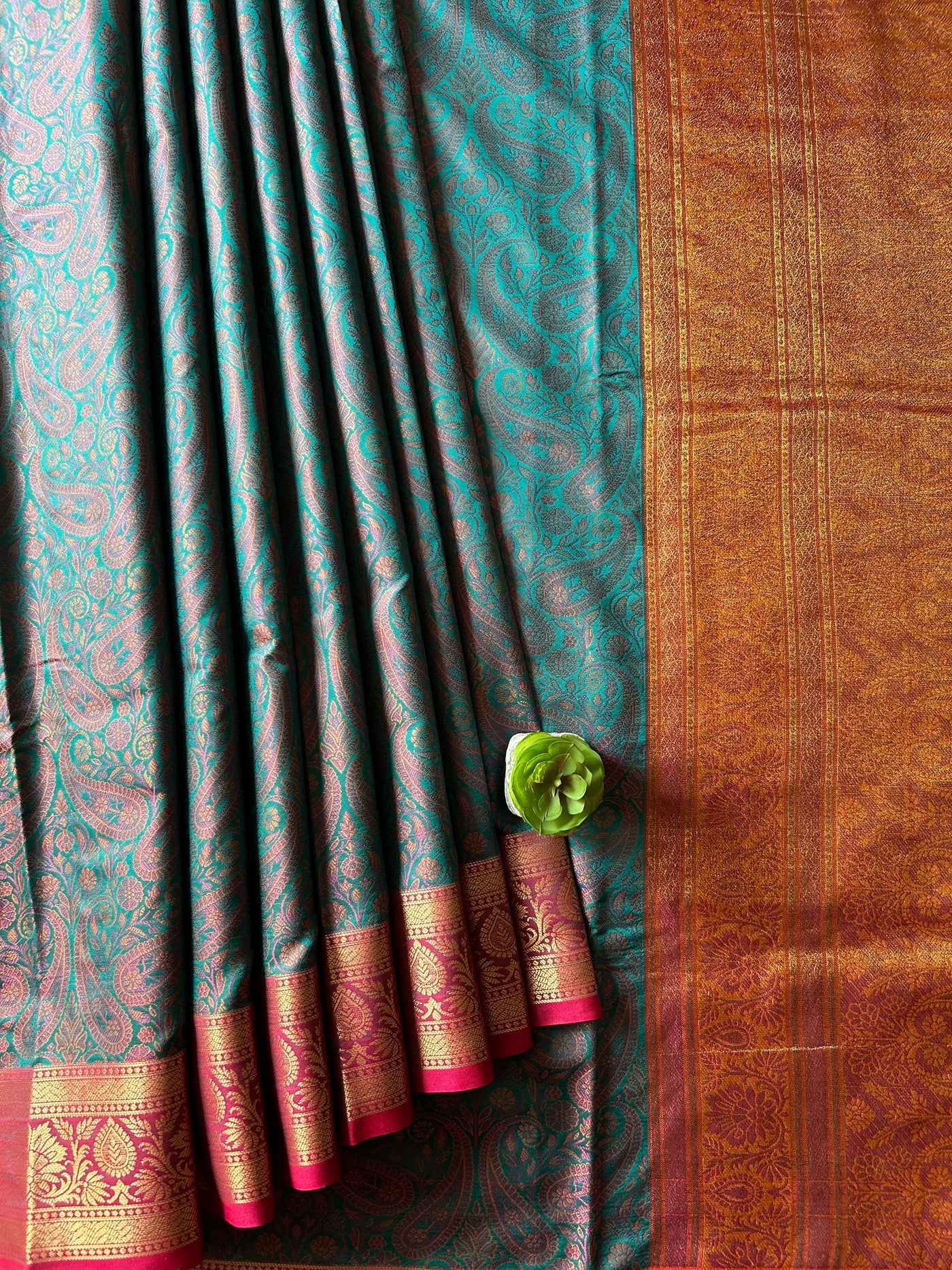 MANDAKINI: FESTIVE WEAR SOFT SILK SAREE WITH ALL OVER TANCHOI WEAVING.