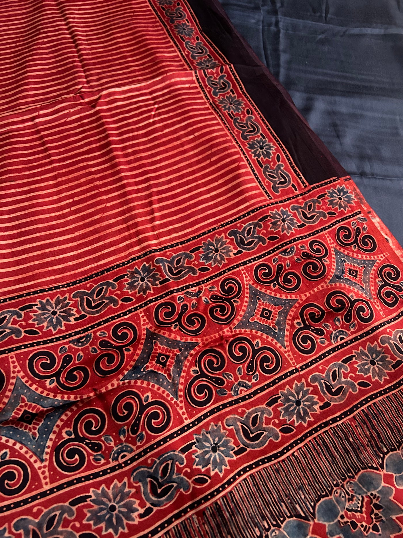 Jahanvi :Handblock Ajrakh Modal Silk Suit