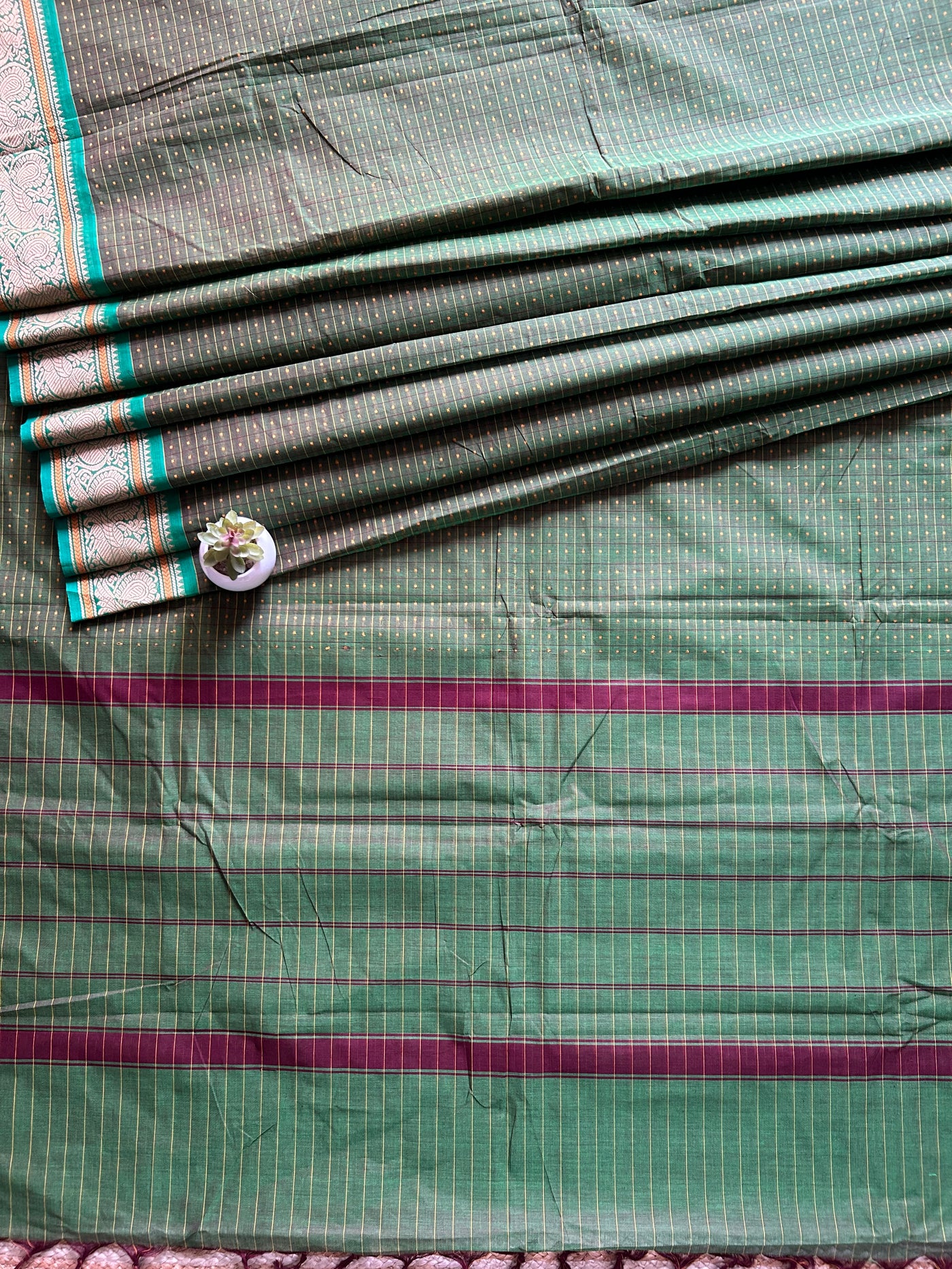 Gulab:KANCHIPURAM PURE COTTON SAREE WITH BODERS.