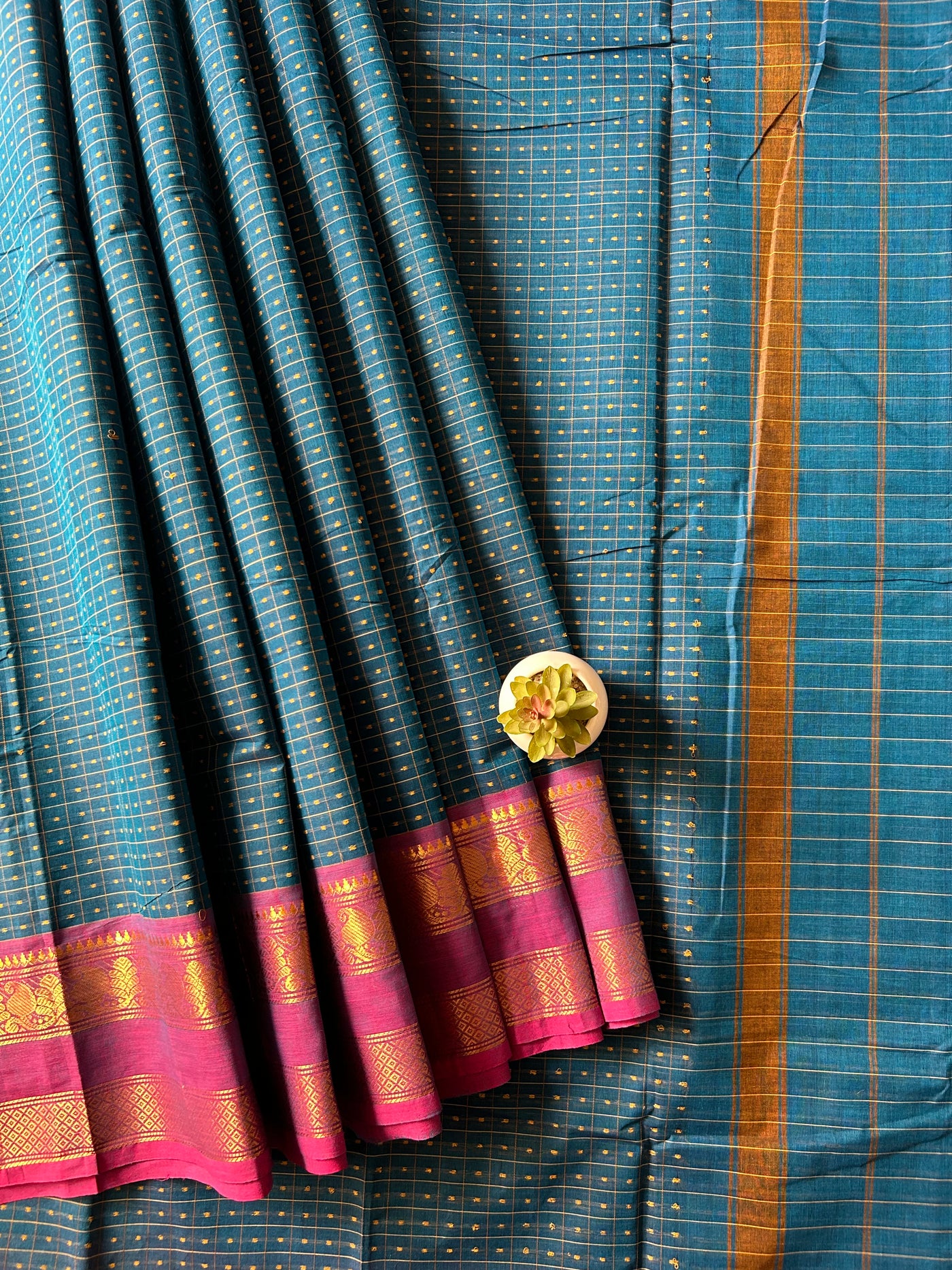 Swaragni:KANCHIPURAM PURE COTTON SAREE WITH BODERS.