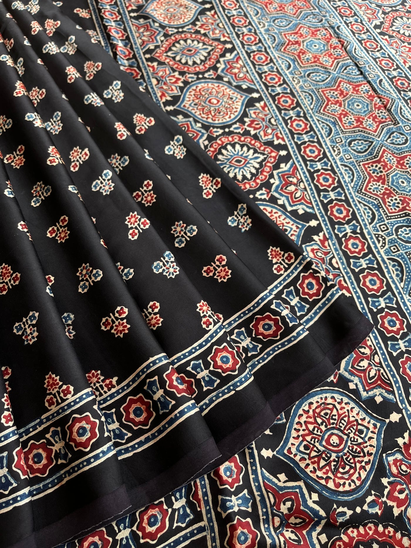 Sunhari : HANDBLOCK AJRAKH MODAL SILK SAREE