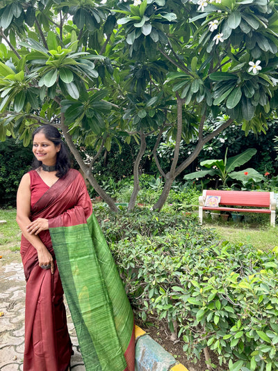 GULNAAR: MAROON,HANDLOOM PURE TUSSAR STAPLE SAREE WITH GHICHA PALLU.