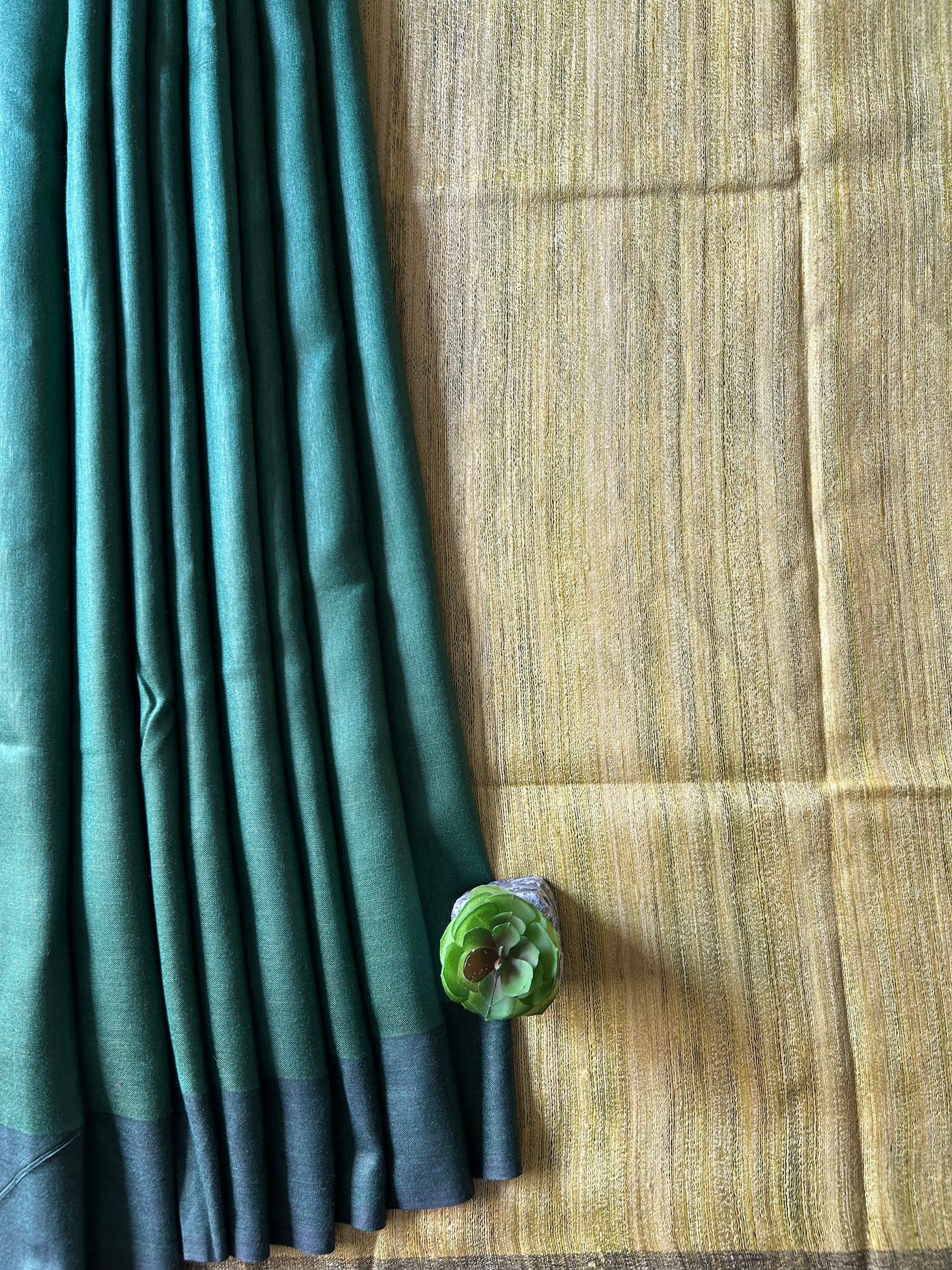 NEELKANTH: TEAL GREEN,HANDLOOM PURE TUSSAR STAPLE SAREE WITH GHICHA PALLU.