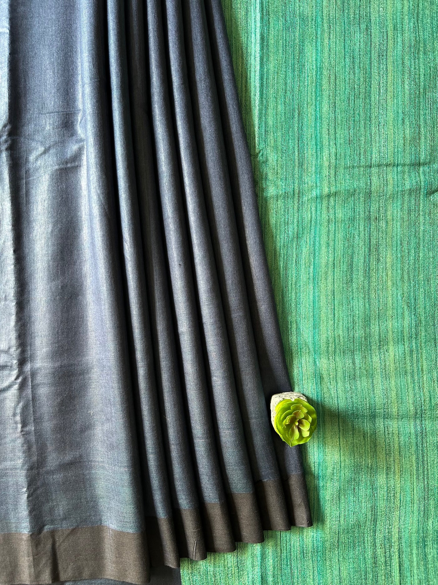 MAYUR:NIGHT BLUE:,HANDLOOM PURE TUSSAR STAPLE SAREE WITH GHICHA PALLU.