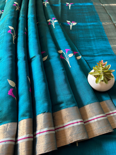 RAJSHREE: HANDLOOM PURE SILK CHANDERI SAREE WITH EK NALIYA BOOTA