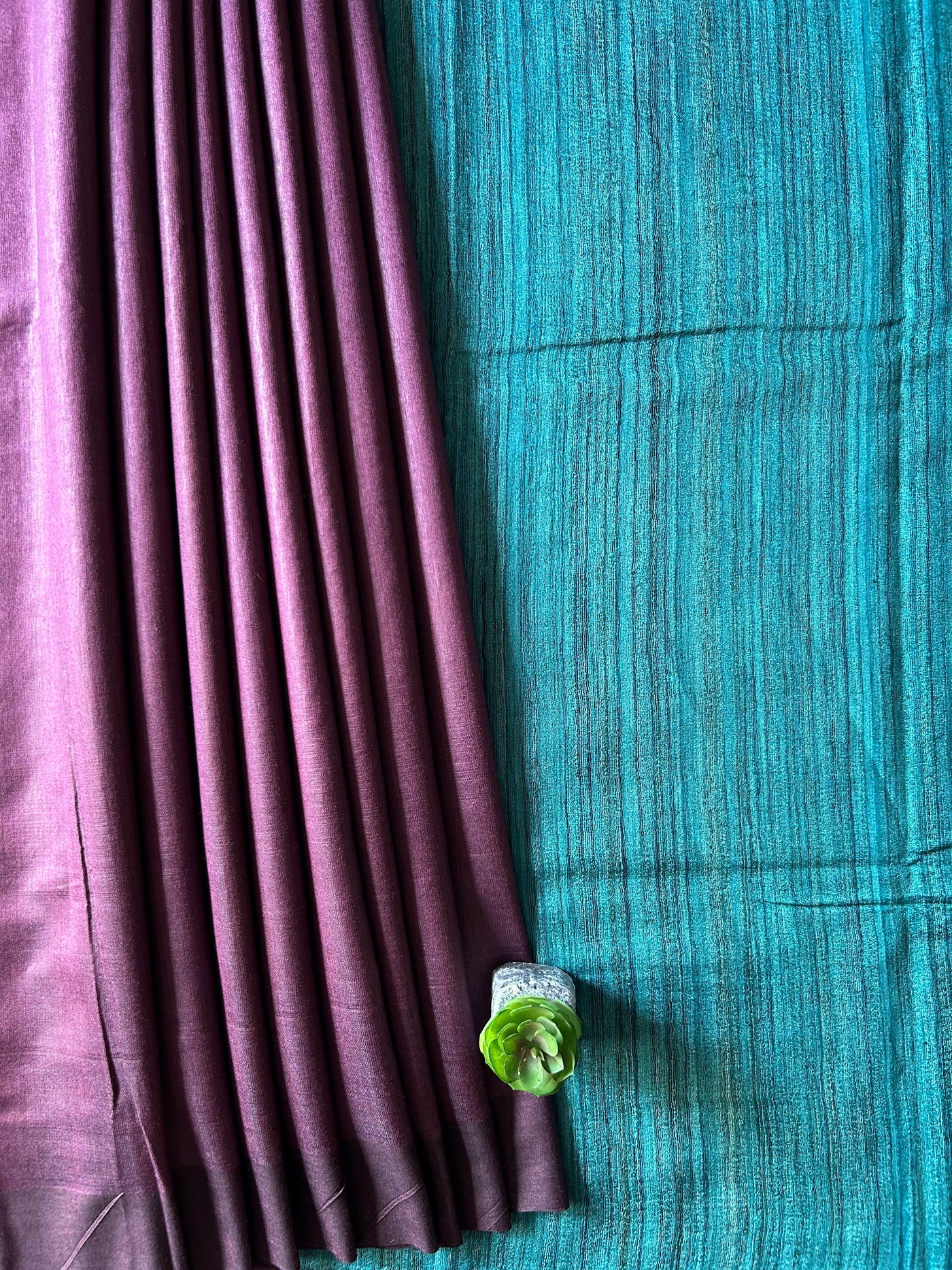 RAAG-MALINI:PLUM PURPLE,HANDLOOM PURE TUSSAR STAPLE SAREE WITH GHICHA PALLU.