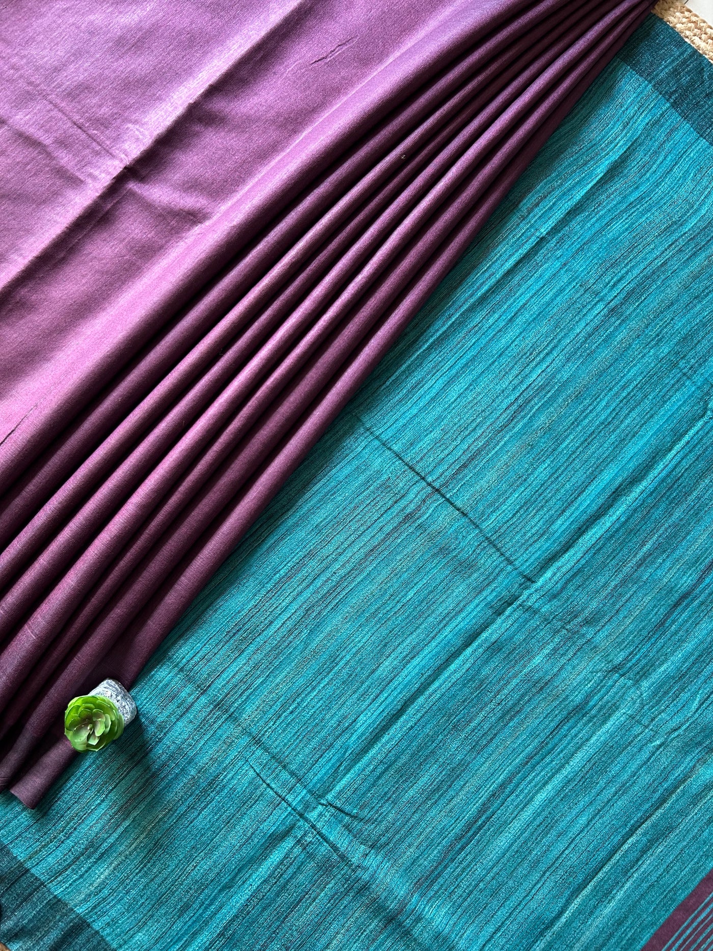 RAAG-MALINI:PLUM PURPLE,HANDLOOM PURE TUSSAR STAPLE SAREE WITH GHICHA PALLU.