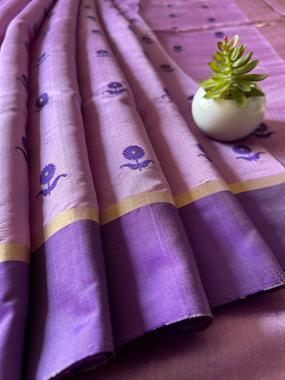 MAHARANI: HANDLOOM PURE SILK CHANDERI SAREE WITH EK NALIYA BOOTA