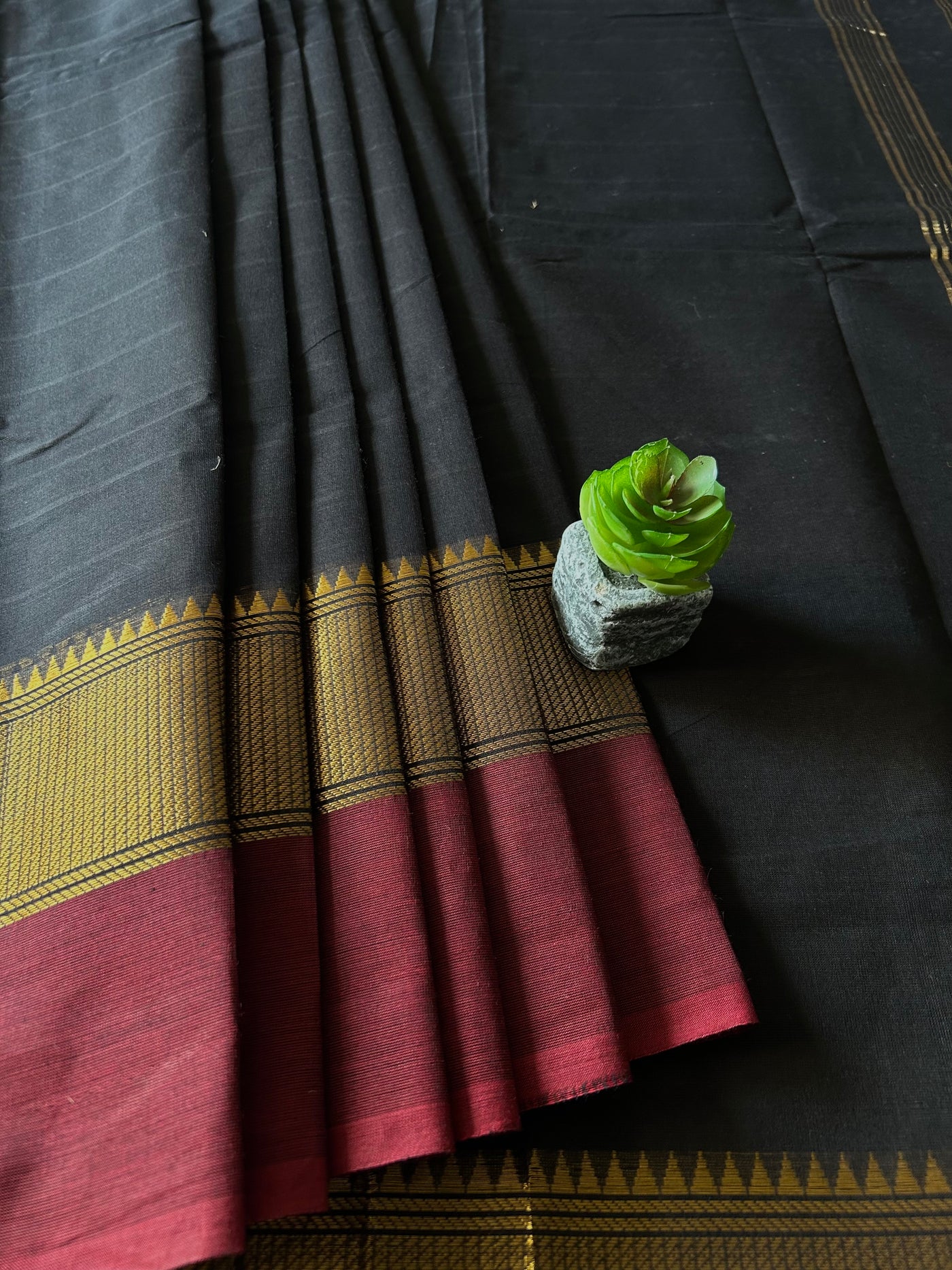 SHUBHRA:BLACK,KANCHIPURAM PURE COTTON SAREE WITH BORDERS