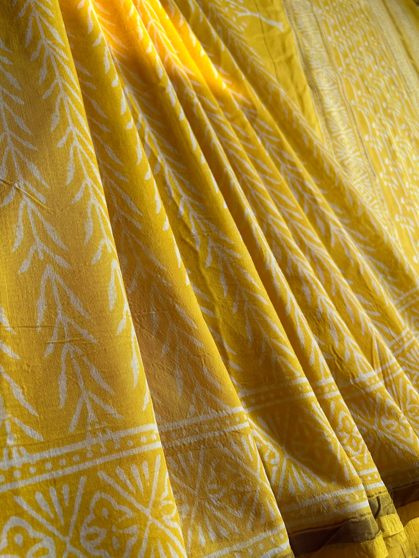 KHUSBOO: HANDBLOCK BAGRU PRINT CHANDERI SILK-COTT SAREE WITH ZARI BORDER.