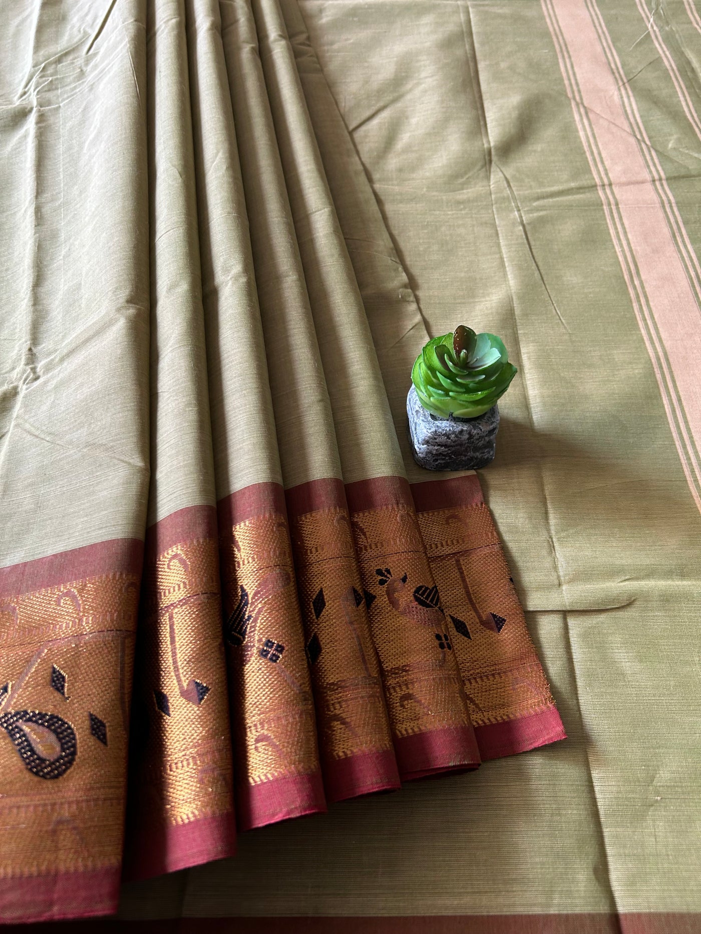 AMULYAM:PISTA GREEN,KANCHIPURAM PURE COTTON SAREE WITH BORDERS