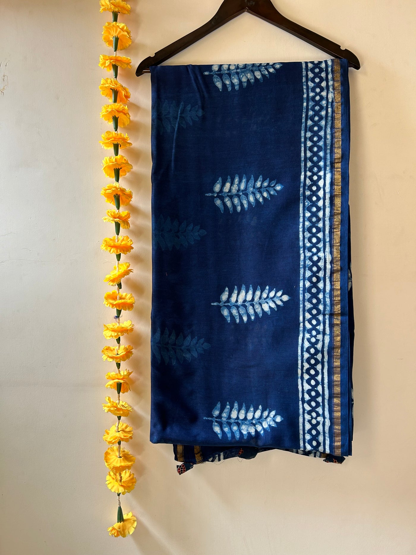 GARGI: HANDBLOCK BAGRU PRINT CHANDERI SILK-COTT SAREE WITH ZARI BORDER.