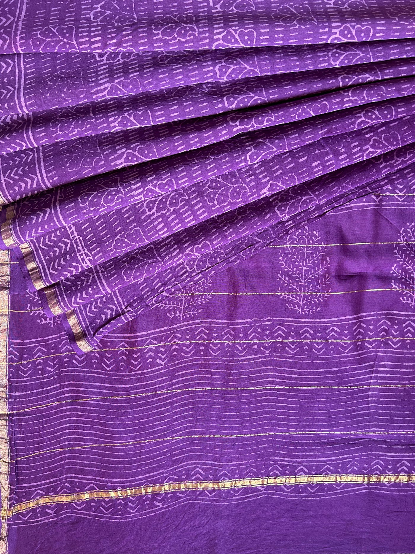 HASINA: HANDBLOCK BAGRU PRINT CHANDERI SILK-COTT SAREE WITH ZARI BORDER.