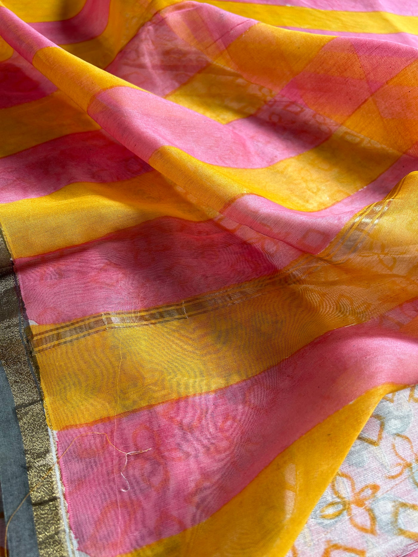 RAGINI: HANDBLOCK BAGRU PRINT CHANDERI SILK-COTT SAREE WITH ZARI BORDER.