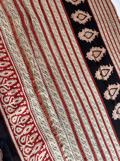 PRKATI: HANDBLOCK BAGRU PRINT CHANDERI SILK-COTT SAREE WITH ZARI BORDER.