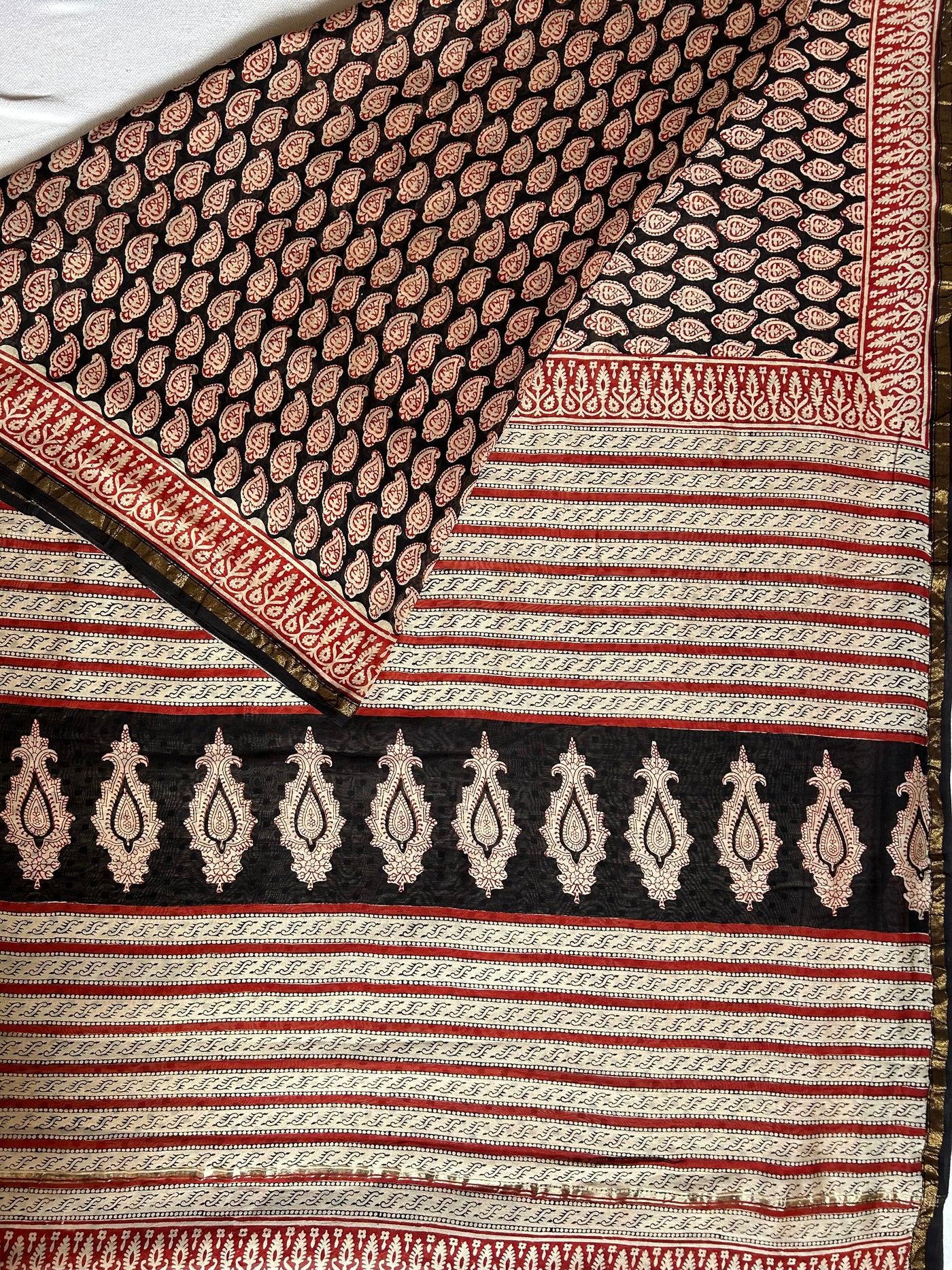 PRKATI: HANDBLOCK BAGRU PRINT CHANDERI SILK-COTT SAREE WITH ZARI BORDER.