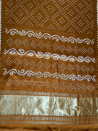 ANANDITA: Handmade Bandhani saree with tissue palla