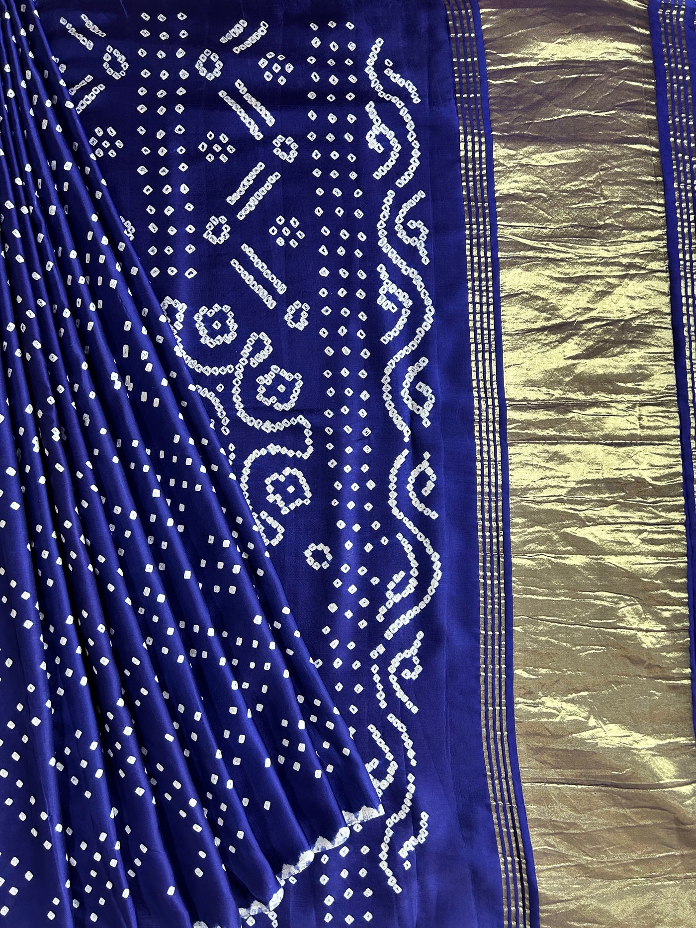 ELA: bandhani saree with tissue palla