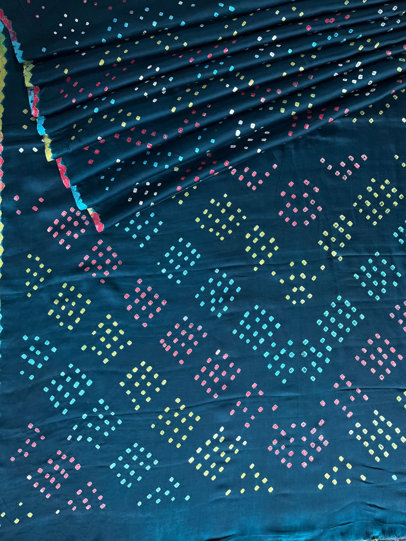 TARAVATI: Handmade Designer Bandhani Modal Silk Saree