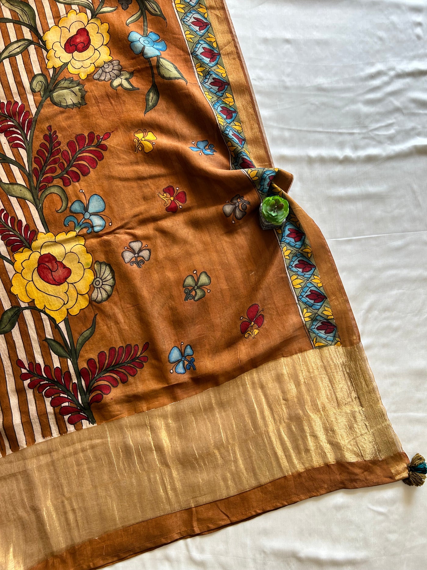 PATRALEKHA:CREAM,HANDDRAWN&HANDPAINTED PENKALAMKARI CHANDERI TISSUE DUPATTA WITH DYED MODAL SILK SUIT SET