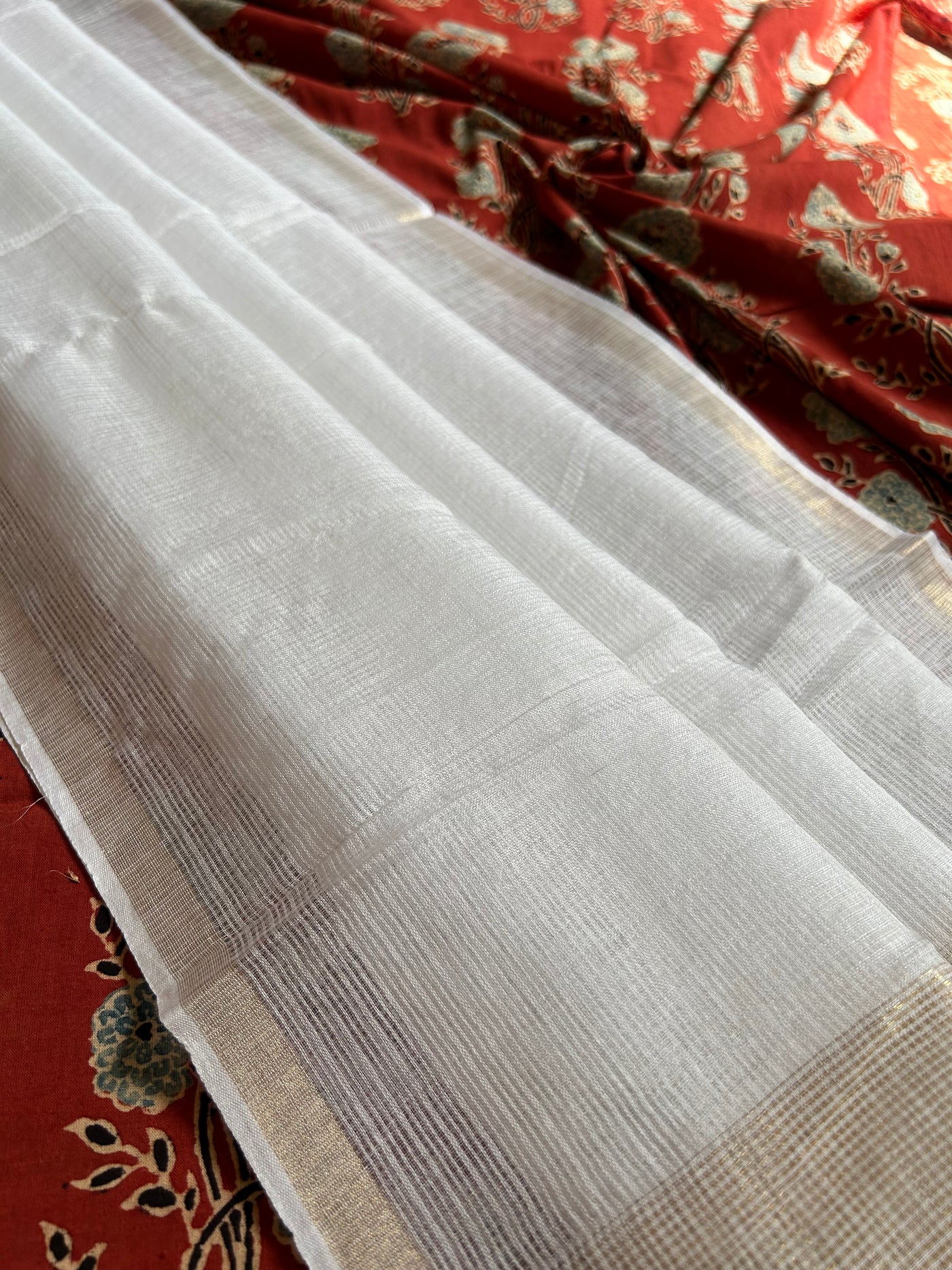 URMILA :HANDBLOCK AJRAKH COTTON 3 PIECE SUIT SET WITH KOTA DORIA DUPATTA