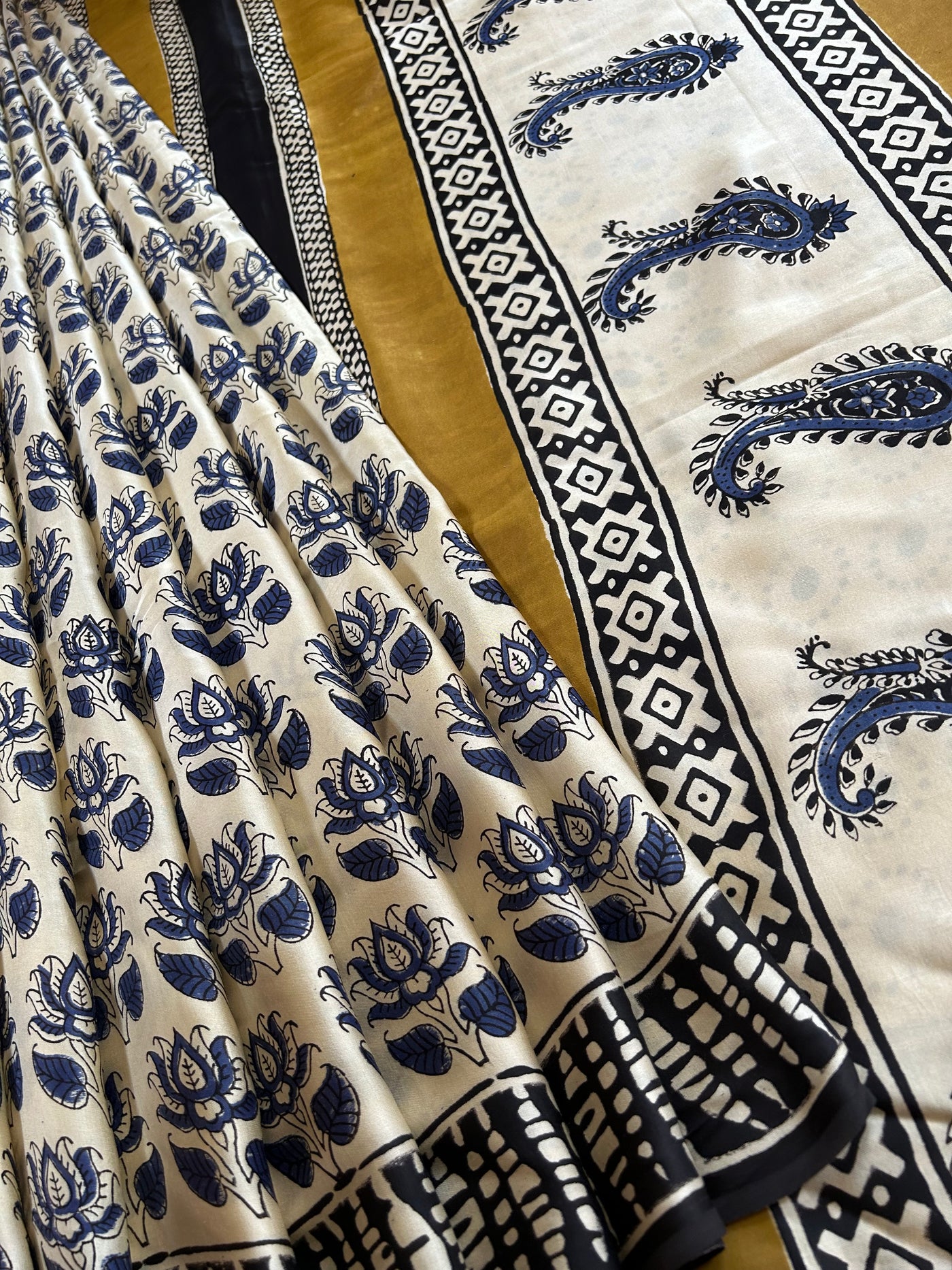 TANISHKA: HANDBLOCK BAGRU PRINTED MODAL SILK SAREE