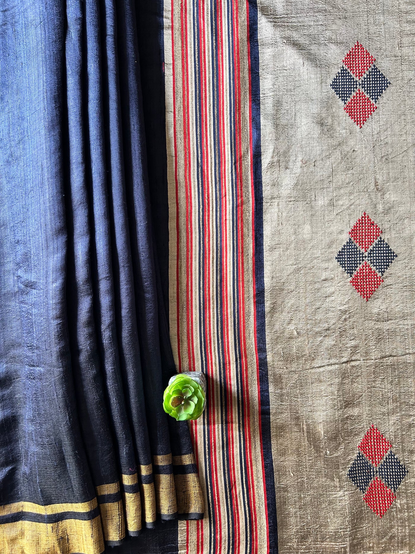 MRIDANG: NAVY,HANDLOOM PURE SILK SAREE