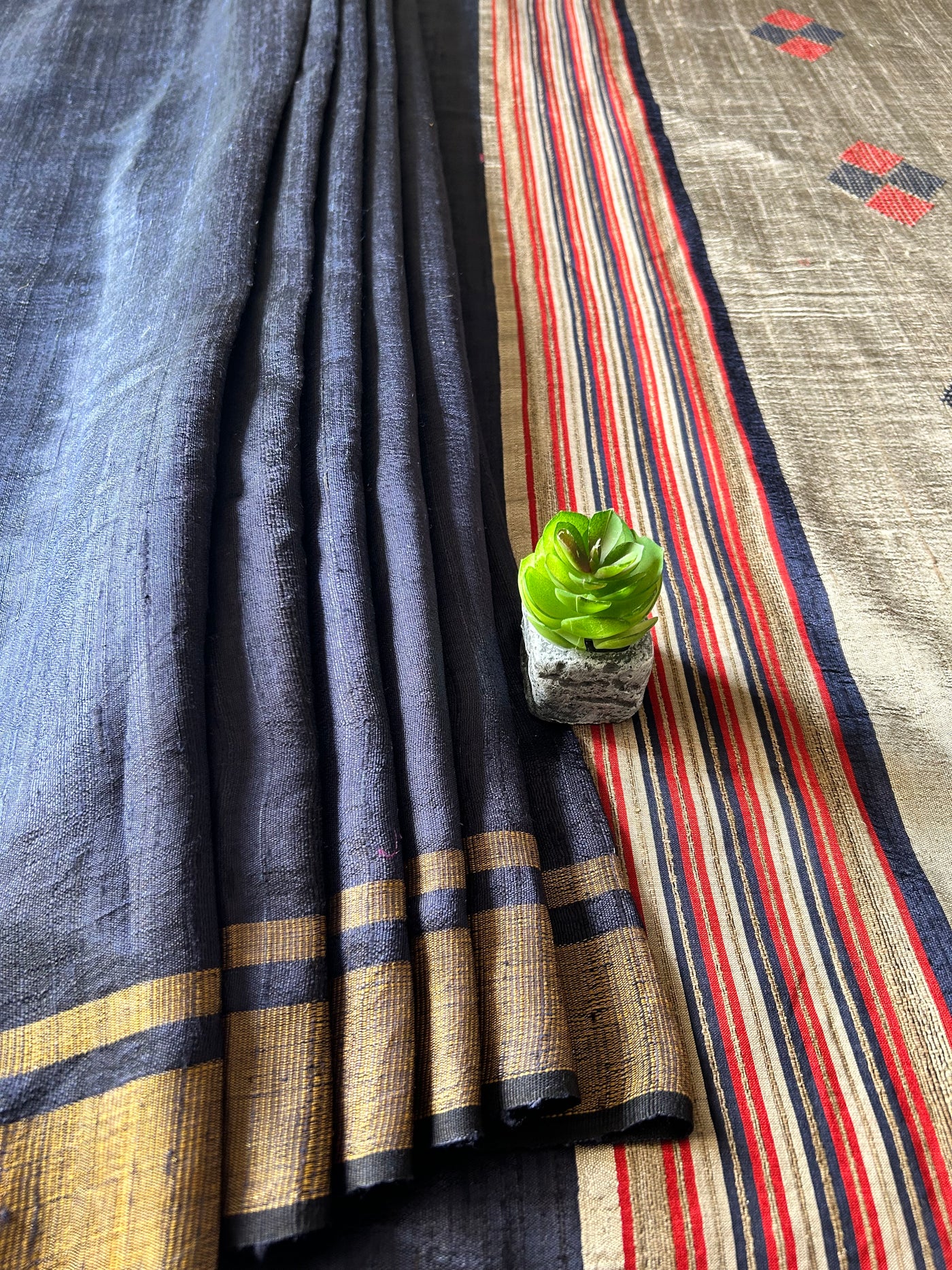 MRIDANG: NAVY,HANDLOOM PURE SILK SAREE