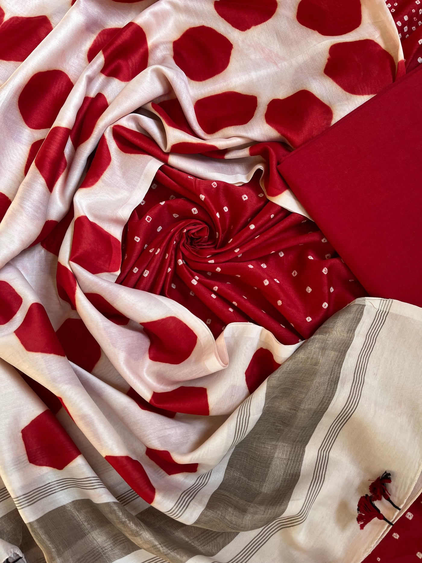 PALLAVI :Handmade Designer Bandhnai- Clamp Chanderi Silk- Cott 3 Piece Suit Set.