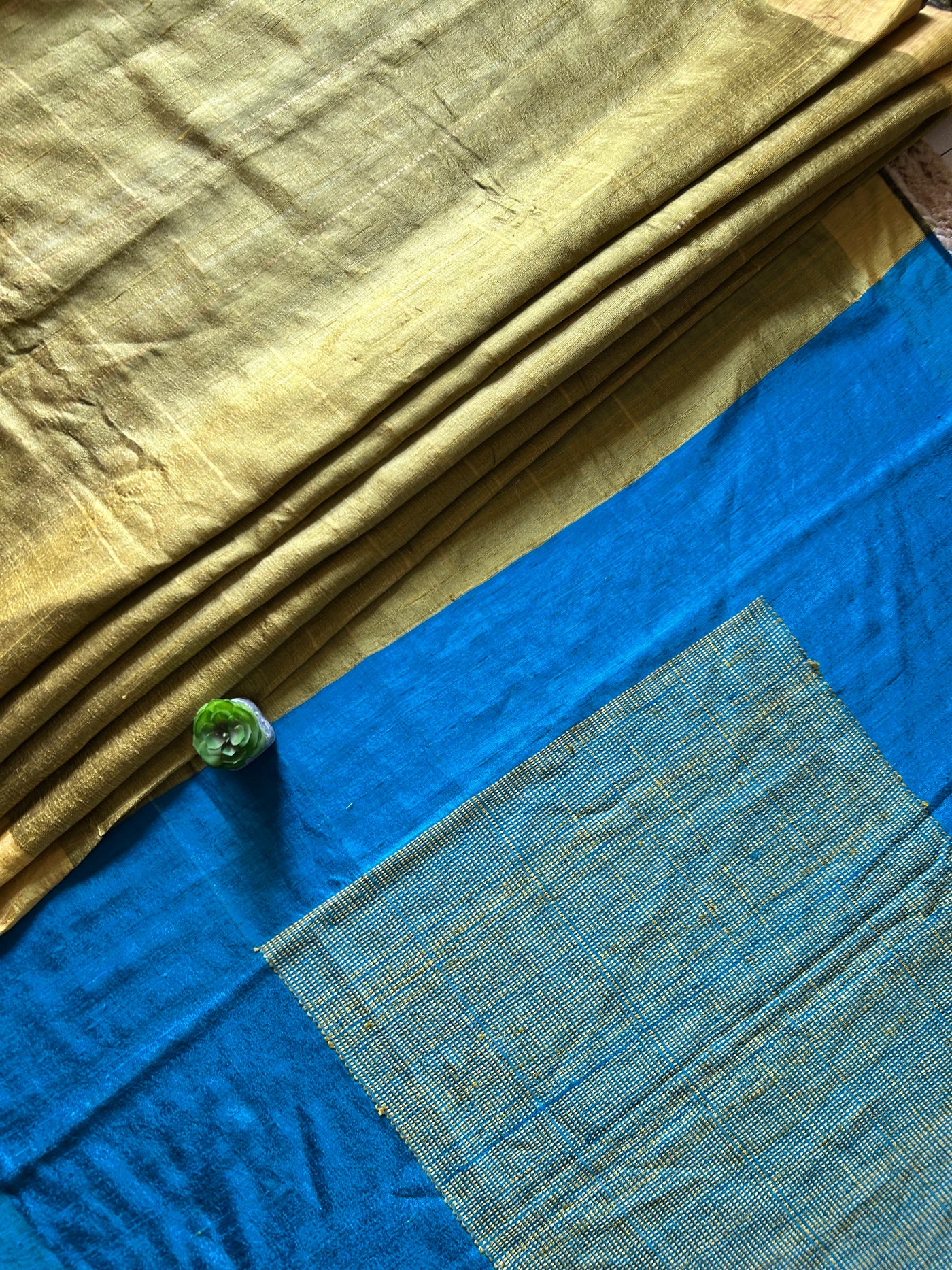 GOLDEN SHINE: GOLDEN,HANDLOOM PURE SILK SAREE