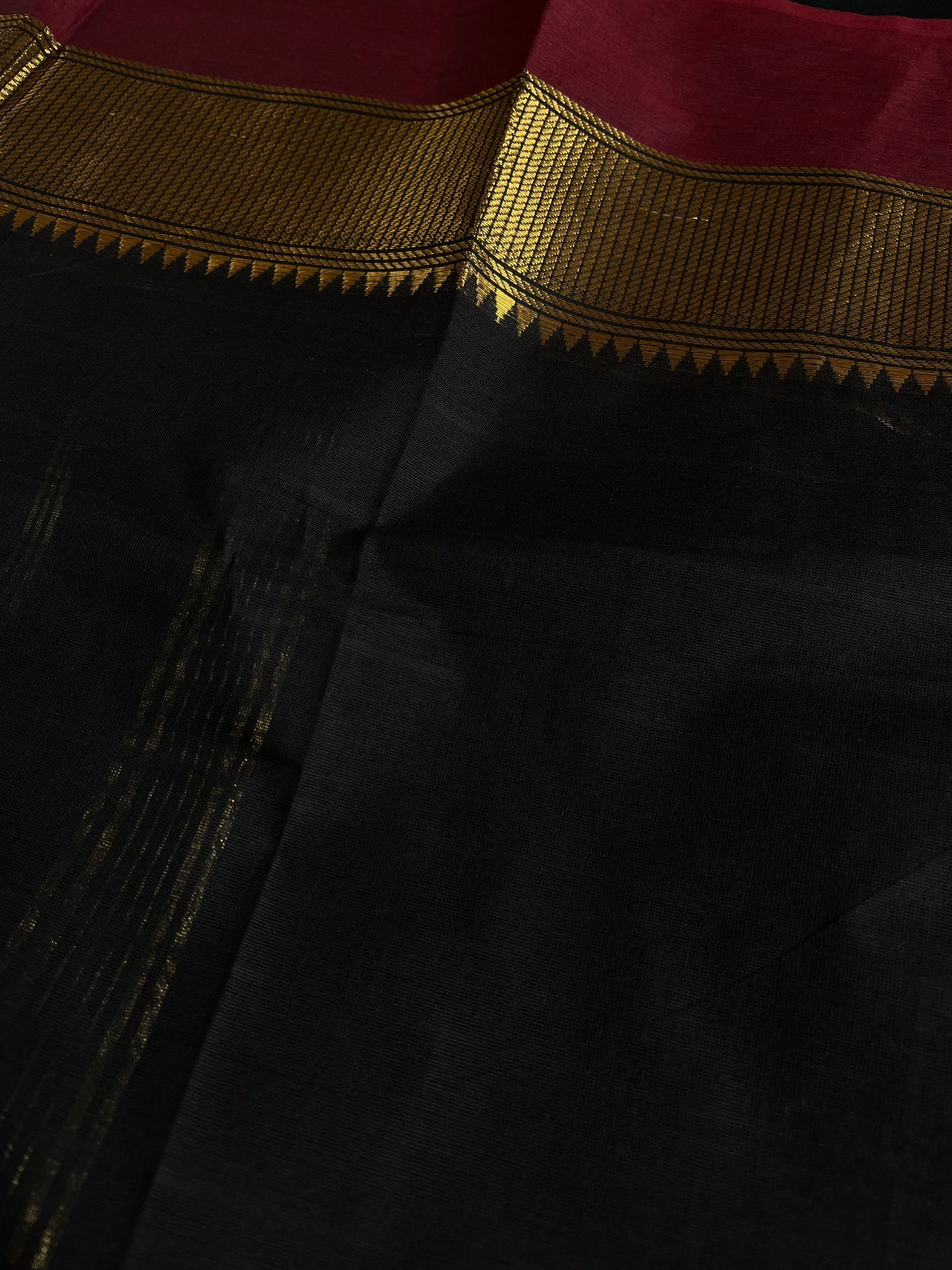 Siya:KANCHIPURAM PURE COTTON SAREE WITH BODERS.