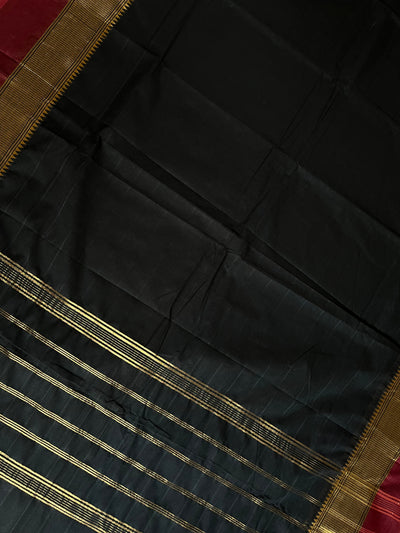 Siya:KANCHIPURAM PURE COTTON SAREE WITH BODERS.
