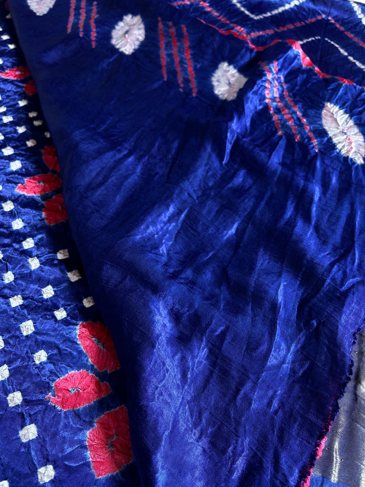 GOPI: Handmade Modal Silk Saree with Tissue Pallu