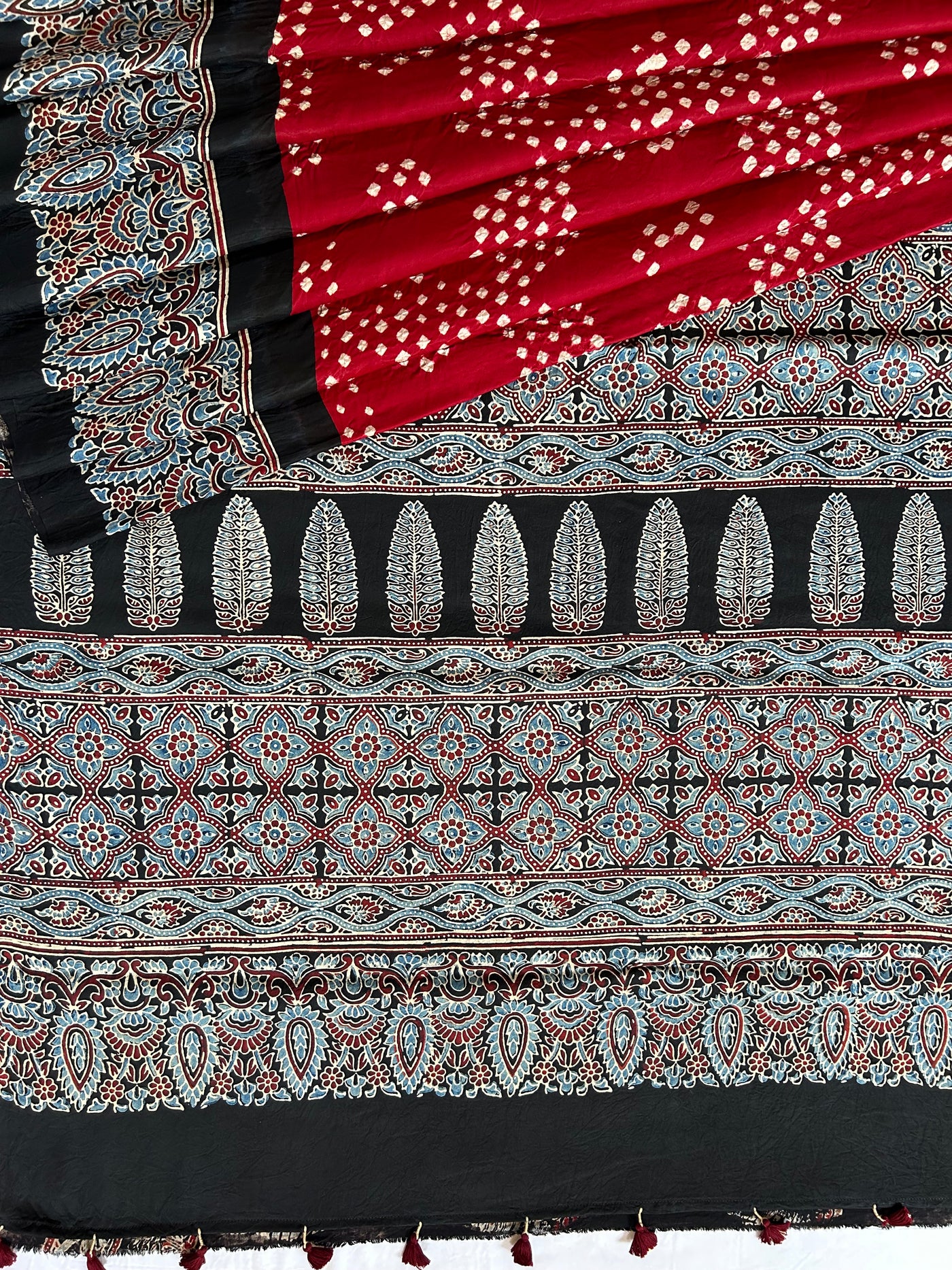 Kavita:HANDMADE AJRAKH BANDHEJ MODAL SILK SAREE