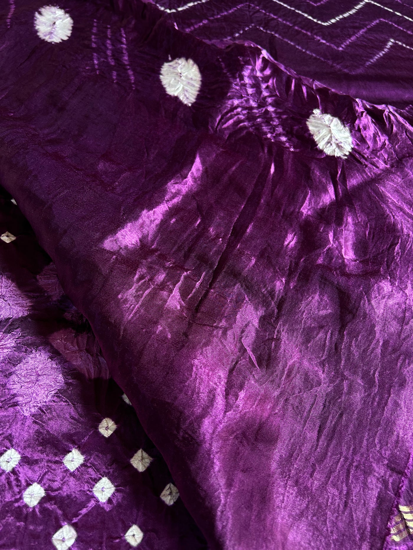 Ishq-Vishq: Handmade Modal Silk Saree with Tissue Pallu