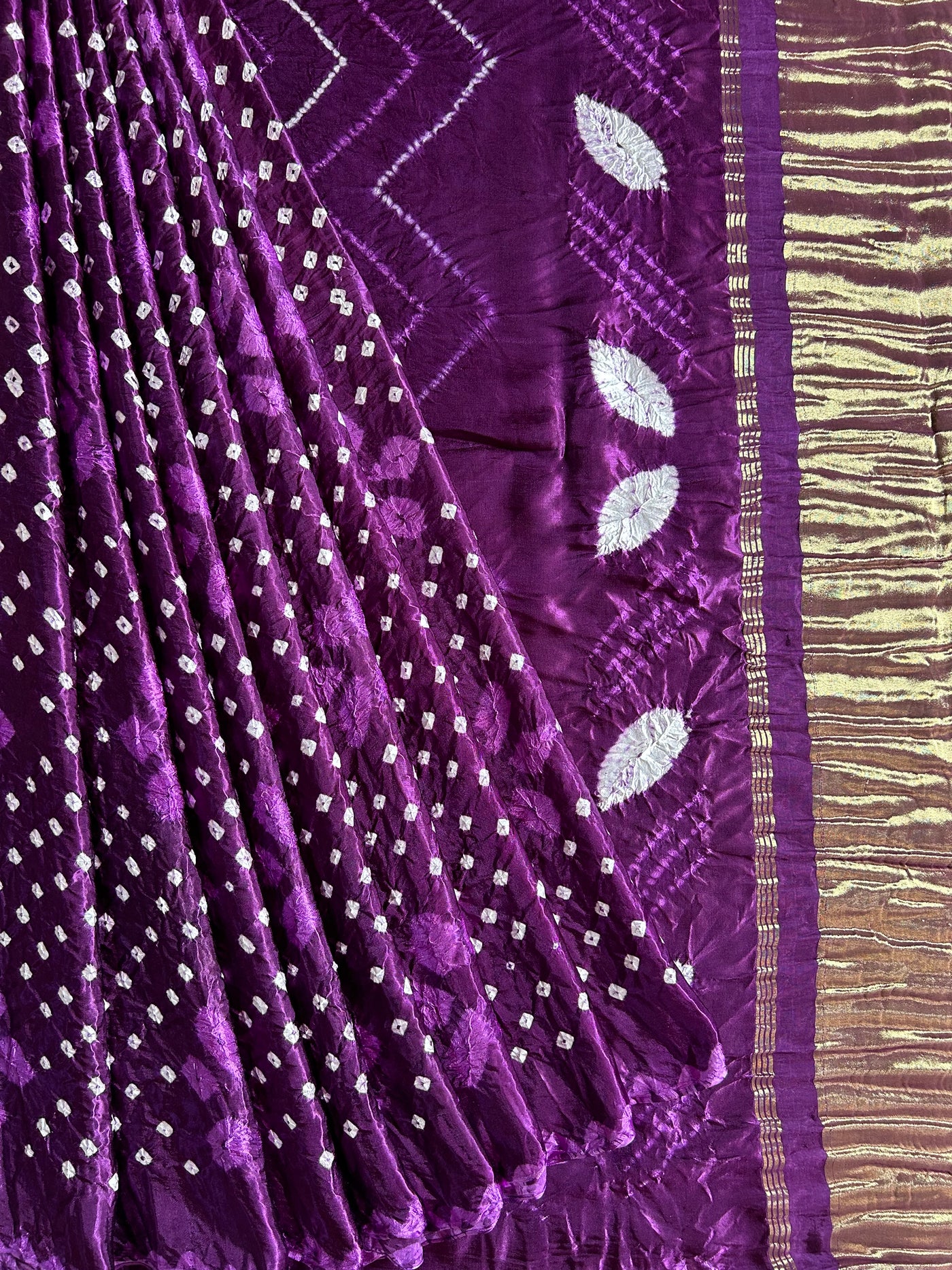 Ishq-Vishq: Handmade Modal Silk Saree with Tissue Pallu