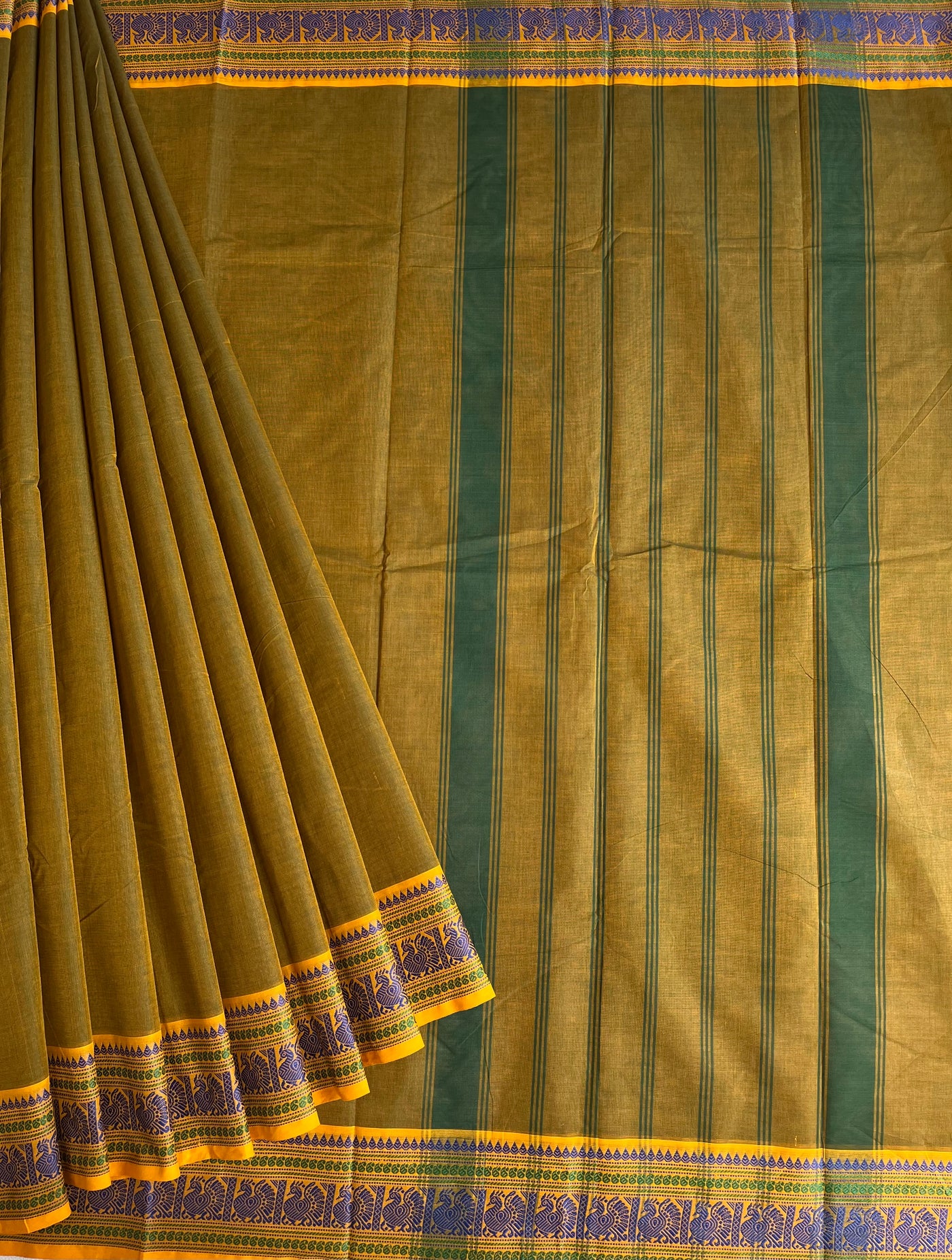 BINDIYA: PURE KANCHIPURAM COTTON SAREE WITH JACQUARD WEAVING.