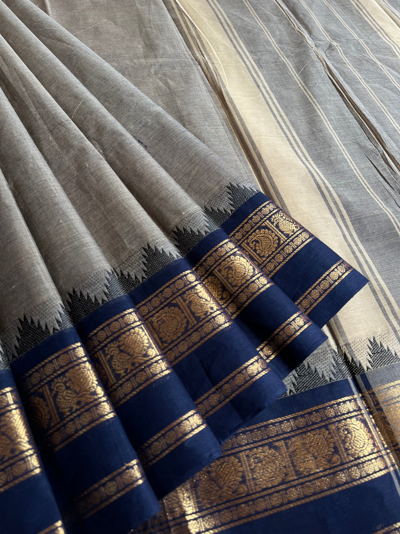 VAIDEHI: KANCHIPURAM PURE COTTON SAREE WITH BORDERS