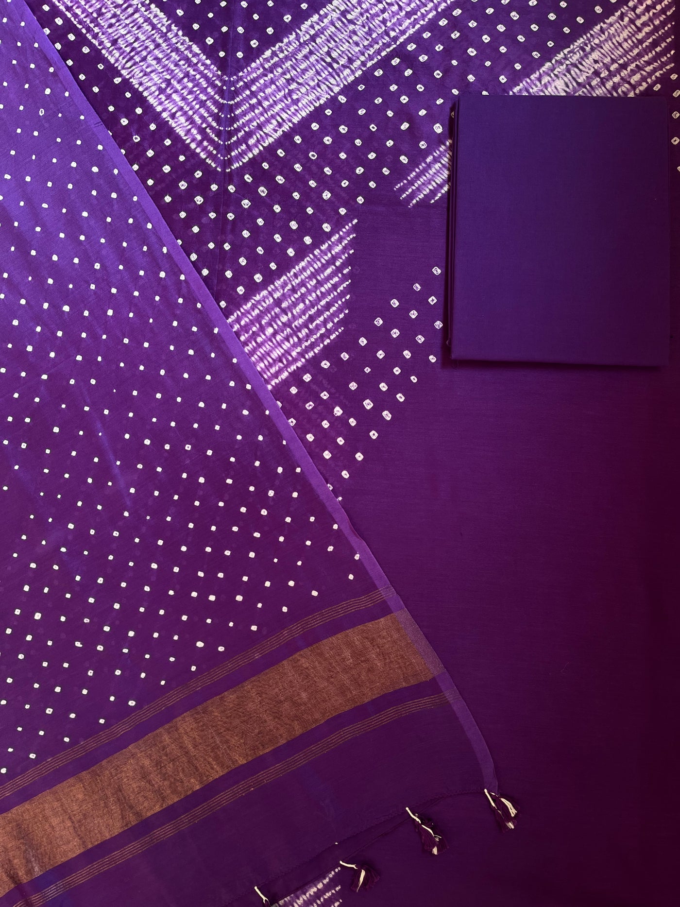 INAYA :Handmade Designer Bandhnai Chanderi Silk- Cott 3 Piece Suit Set.