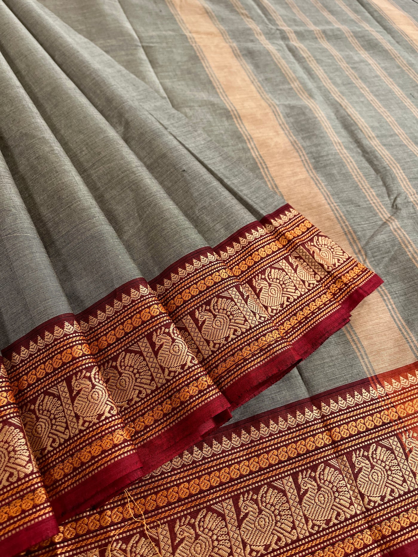 Ragini:KANCHIPURAM PURE COTTON SAREE WITH BODERS.