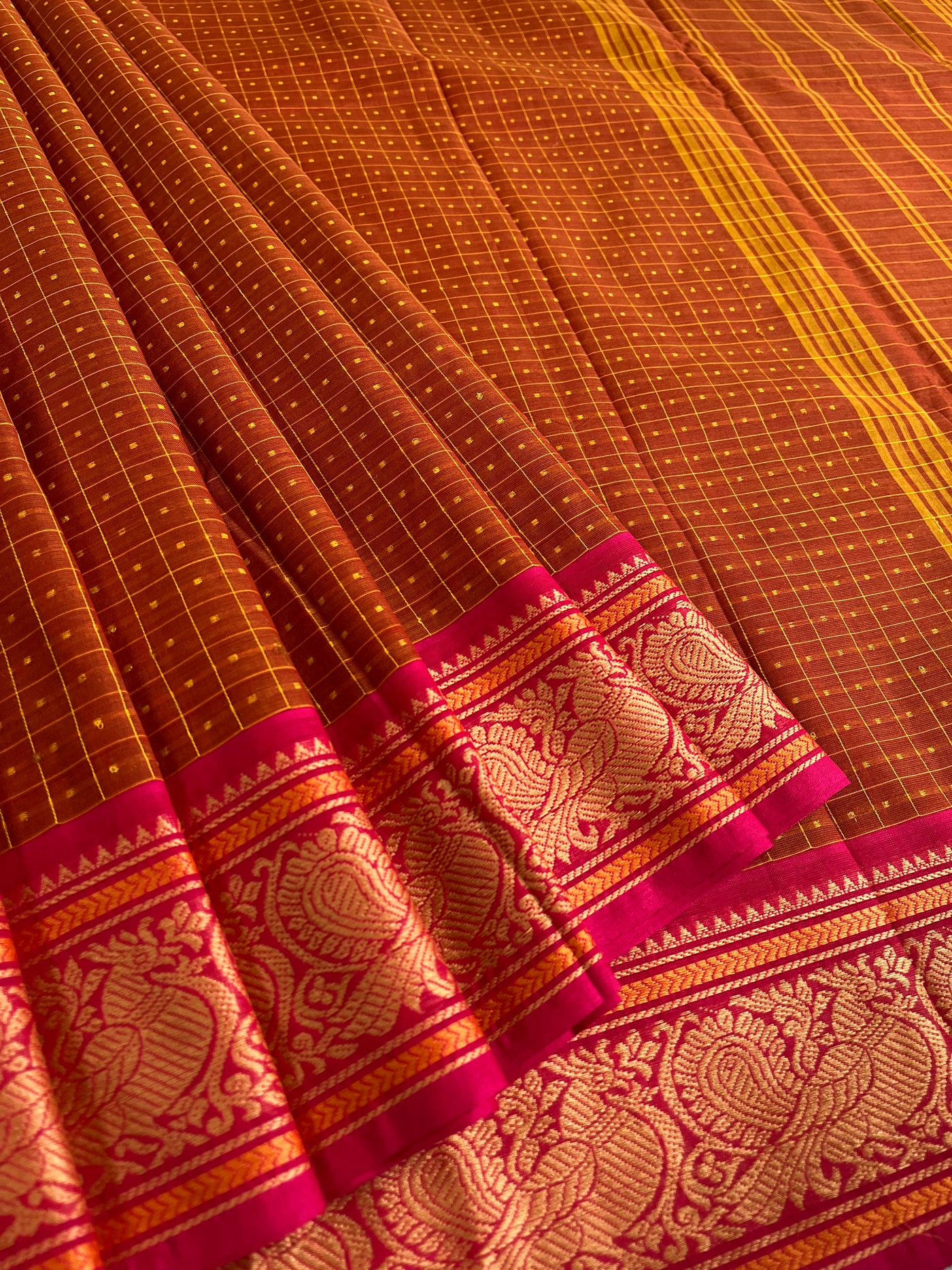 GODAVARI: KANCHIPURAM PURE COTTON SAREE WITH BORDERS.