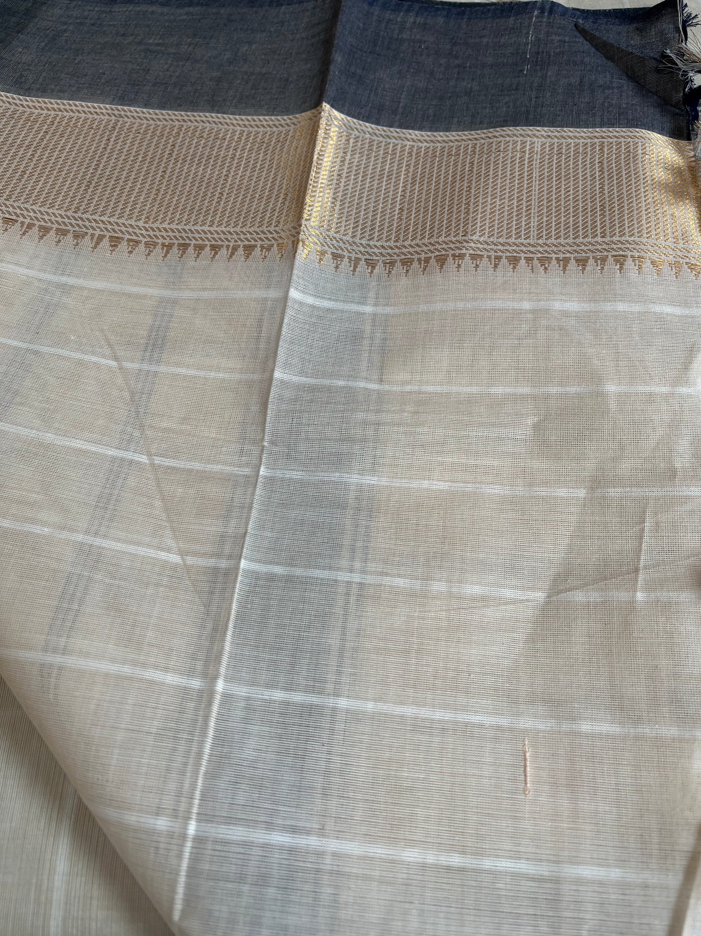 KAVERI: KANCHIPURAM PURE COTTON SAREE WITH BORDERS.