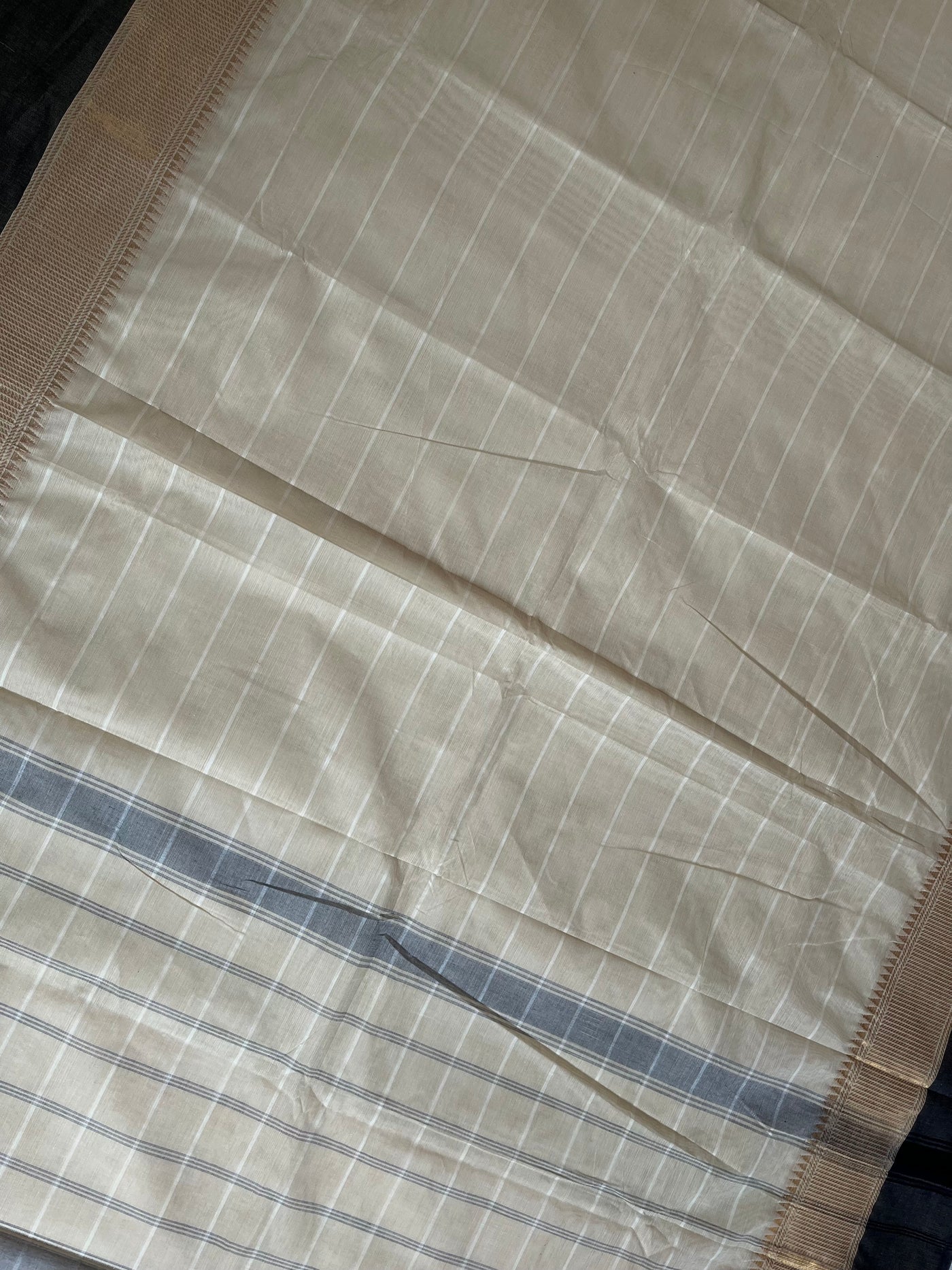 KAVERI: KANCHIPURAM PURE COTTON SAREE WITH BORDERS.