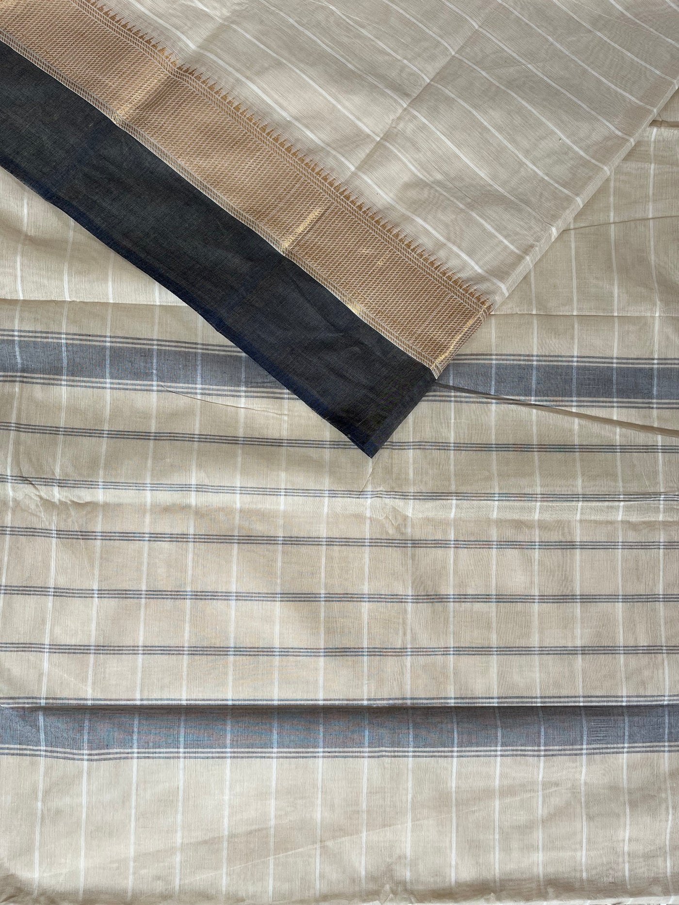 KAVERI: KANCHIPURAM PURE COTTON SAREE WITH BORDERS.